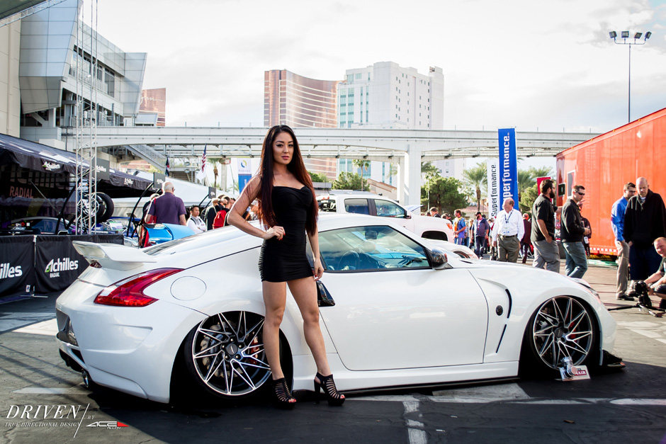 2015 SEMA 20" Staggered Wheel Driven D716 Mica Grey with Machined Face Nissan 370Z