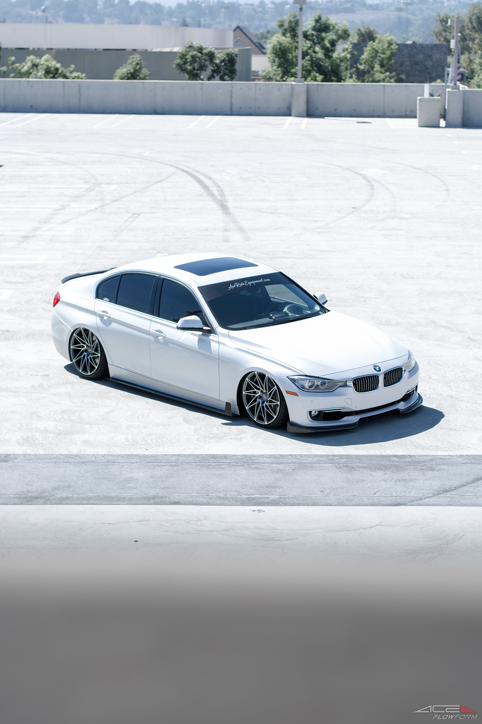 Ace-Alloy-Driven-D716-BMW-335i-Bagged