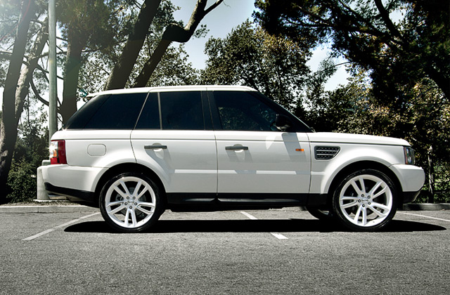 22" wheel White Scorpio C902 Range Rover avail. silver